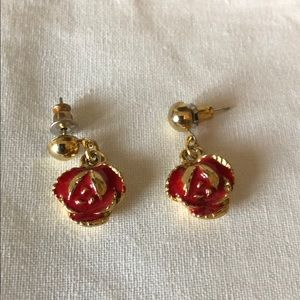 Antique Alloy/Enamel drop red roses gold earrings